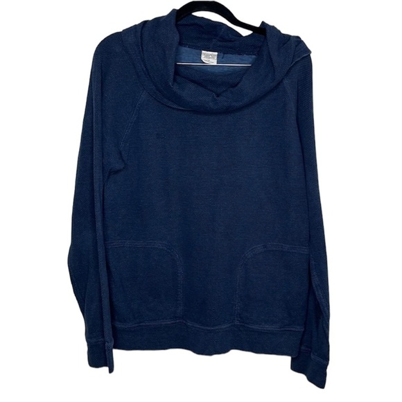 Patagonia Navy Dotted Funnel Neck Reversible Double Knit Pullover Size M BLEMISH - Picture 1 of 7